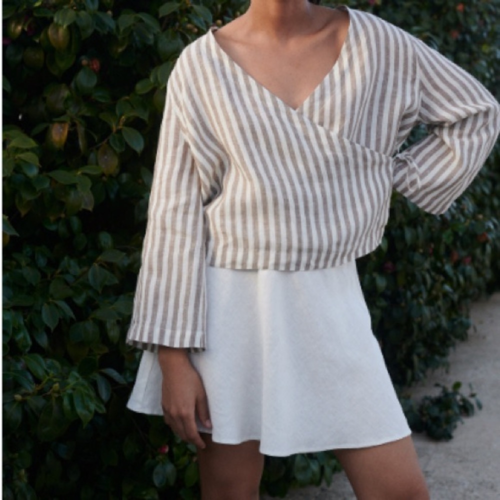 Linenfox Georgia striped wrap top